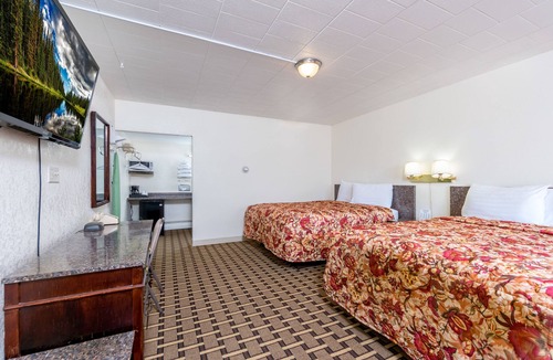 Gaylord Hotel | Downtown Motel
