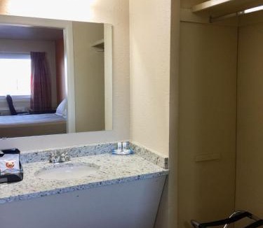 Woodward Hotel | Downtown Motel Woodward