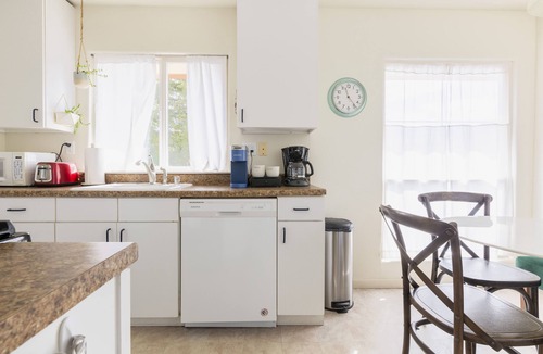 Napa Condo | Downtown Napa! Unit C Walk to Everything!