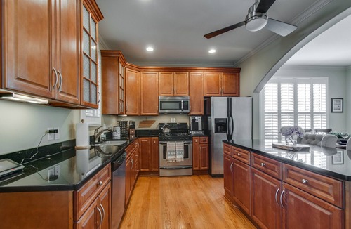 Hope Gardens House | Downtown Oasis - Convenient to EVERYTHING - Minutes to Downtown - Pvt Parking!