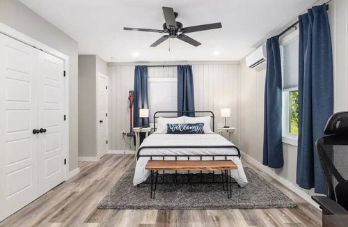 Historic District Cottage | Downtown Ocala Cottage