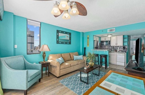 Myrtle Beach Condo | Downtown Oceanfront High Floor With Dream Views!
