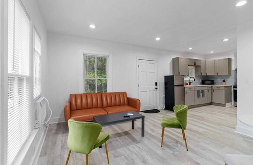 Lake Eola Heights House | Downtown Orlando 1BR Peaceful + Convenient