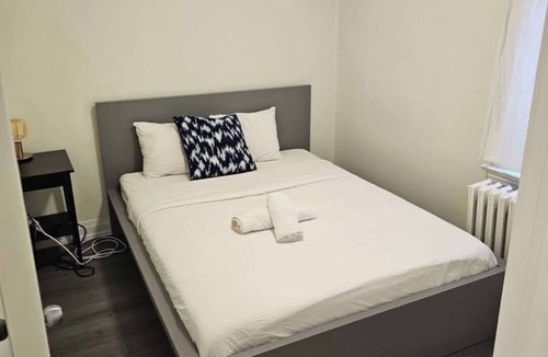 Lowertown Apartment | Downtown Ottawa 3 bedrooms