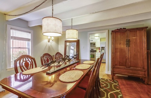 Oxford House | Downtown Oxford | Charming | Pet Friendly | Bikes