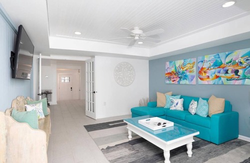 Oxford House | Downtown Oxford | Private Beach | Private Pool | Luxury