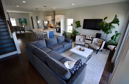 Edgehill House | Downtown Panoramic Views from Rooftop! 3 BR/3.5 BA home Near Gulch!