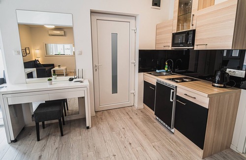 Vodice Apartment | Downtown Park Apartment with Balcony 5