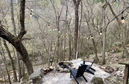 Eureka Springs Historic District House | Downtown Parking The Mary Margaret Guest Suite