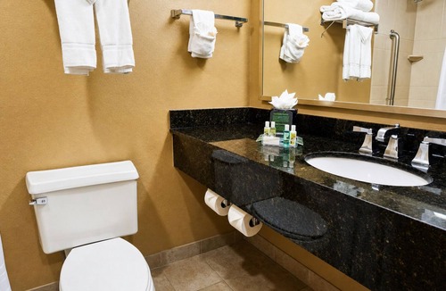 Central City Hotel | Downtown Pet-Friendly Unit | Near Texas Surf Museum & Coastal Exhibits
