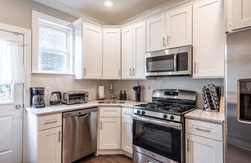 Fishtown House | Downtown Philly Gem 4BR/3.5BT W/Roofdeck + Patio