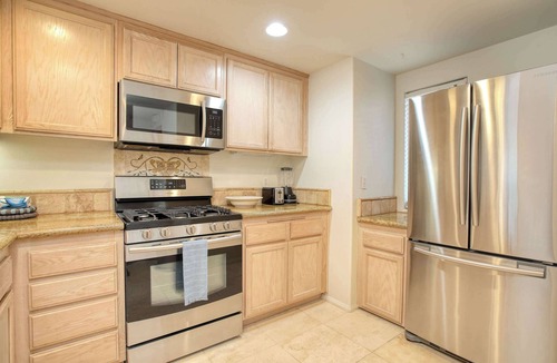 Downtown Condo | Downtown Pismo Beach modern, updated, single-level