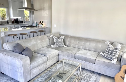 Pleasanton Cottage | Downtown Pleasanton Cottage