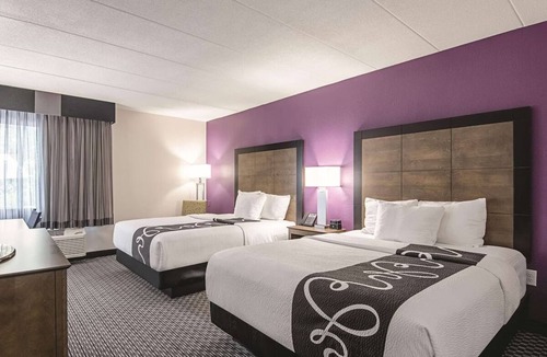 Portland Hotel | Downtown Portland Escape, 2 Queen Beds, La Quinta, 2 Family Ready Rooms