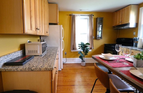 Princeton Apartment | ★ Downtown Princeton Elegance ★