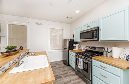 Hammond Apartment | Downtown Private Apartment