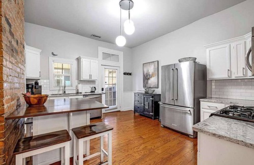 Germantown House | Downtown Private Backyard Oasis 5 min to Broadway