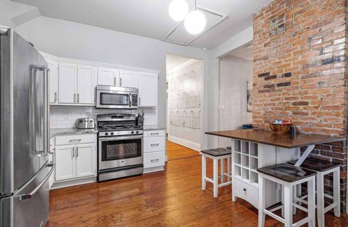 Germantown House | Downtown Private Backyard Oasis 5 min to Broadway