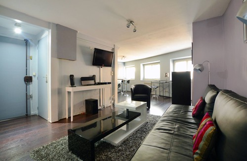 Griffon - Royale Apartment | Downtown, quiet and cozy 1 BR apt (46 sqm)