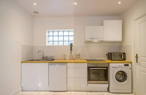 Troyes Apartment | Downtown, quiet and fully equipped F1, wifi