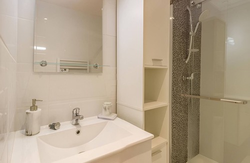 Troyes Apartment | Downtown, quiet and fully equipped F1, wifi