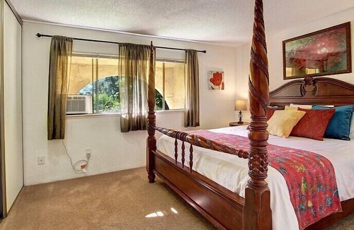 Downtown House | Downtown Redmond 2 bed 1.5 bath