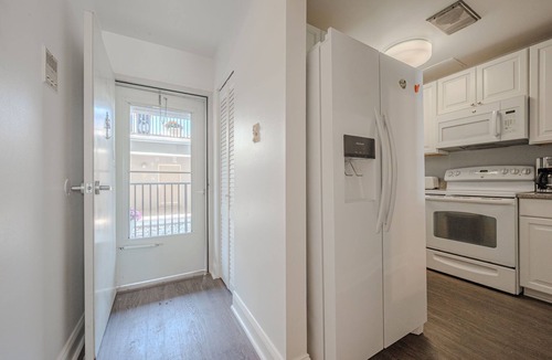 The Pines Condo | Downtown Rehoboth Beach!