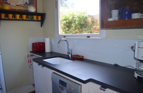 Oak Park Cottage | Downtown 'Rose Mary Cottage'