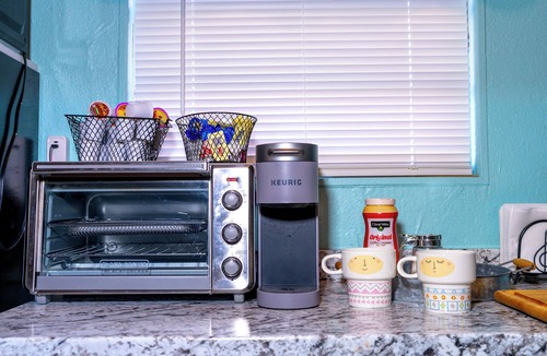 Saint Jo Cabin | Downtown Saint Jo | KING bed | sleeps 2