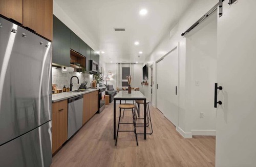 People's Freeway Apartment | Downtown Salt Lake City Luxury Retreat - Pool, Sauna, and Parking