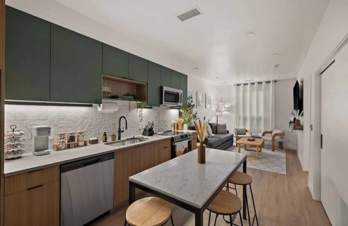 People's Freeway Apartment | Downtown Salt Lake City Luxury Retreat - Pool, Sauna, and Parking