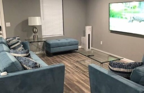 Denver Heights House | Downtown San Antonio CYC property
