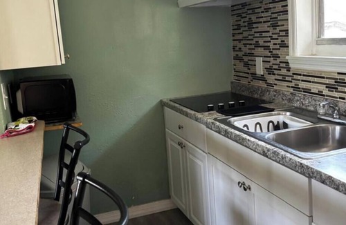 Park East House | Downtown Sarasota Rental, 2 Units,4 Bedrooms,3 Baths, Sleeps 10, Lido Beach 6min