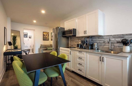 Latin Quarter House | Downtown Serenity: Sweet Studio in MTL Ville-Marie