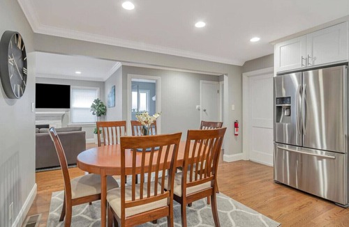 Northside House | Downtown SJ l Silicon Valley l 3 Bedroom Home