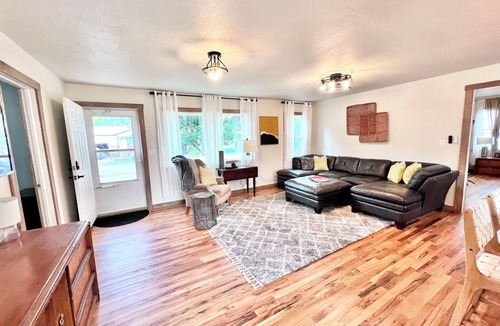 Skiatook House | Downtown Skiatook Cottage