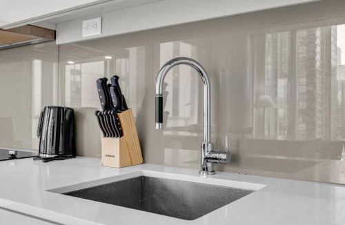 Downtown Toronto Apartment | Downtown Skyline Suites