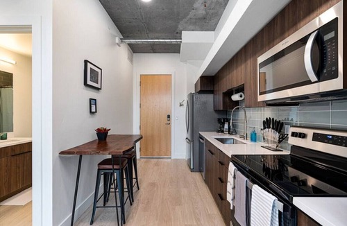 Rio Grande Apartment | Downtown SLC Luxury 1BD/1BA- Pool/HotTub 24hrGym