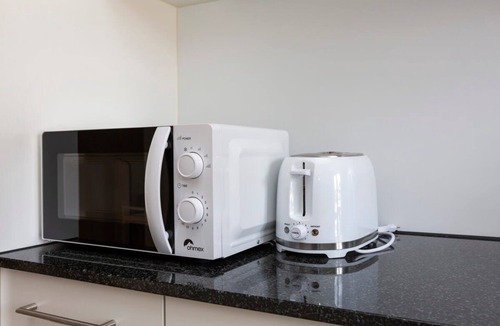 Werd Apartment | Downtown Spacious 2-Bedroom Apartment 4A