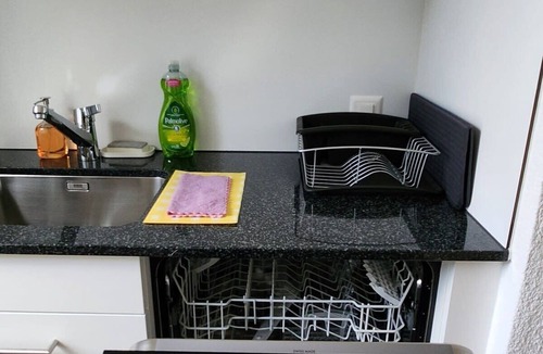 Werd Apartment | Downtown Spacious 2-Bedroom Apartment 4A