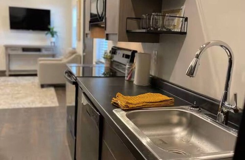 New Albany Apartment | Downtown Spot for Both Long & Short Term Stays