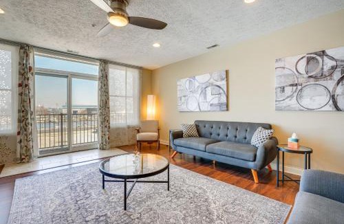 Saint Joseph Apartment | Downtown St Joseph Condo with Balcony and Harbor View