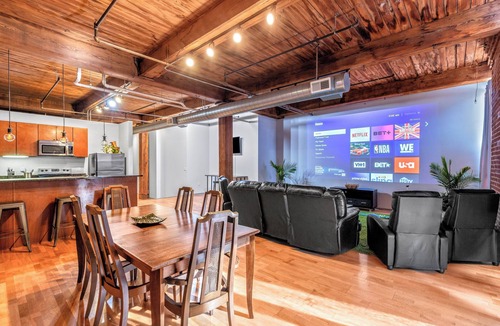 Downtown West Apartment | Downtown STL Loft + 100″ Projector + Private Balcony