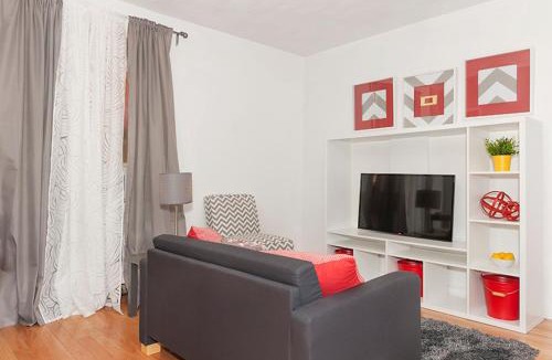 Theatre District Apartment | Downtown Studio Apt, Perfect for Medical Workers