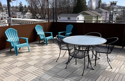 Moscow Apartment | Downtown Studio - Green