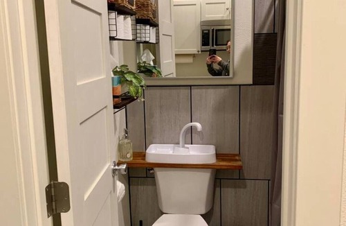 Moscow Apartment | Downtown Studio - Scarlet