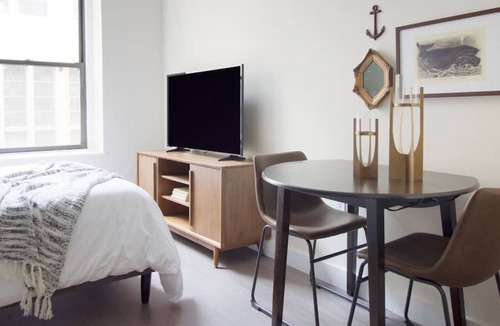 Beacon Hill Apartment | Downtown Studio | Students Welcome | W/D in unit