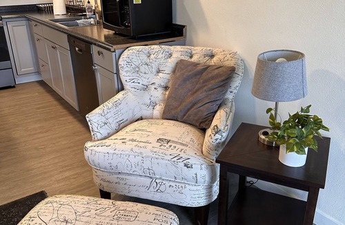 Moscow Apartment | Downtown Studio - White