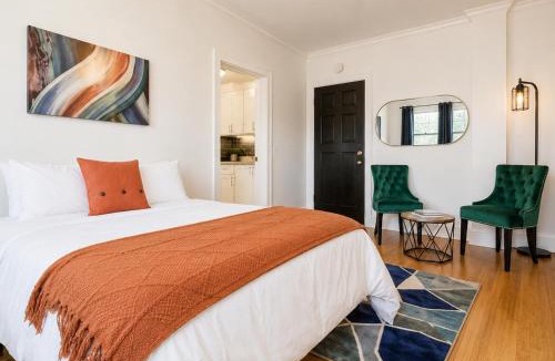 East Avenue Apartment | Downtown StudioQueen BedWi-FiHigh Falls