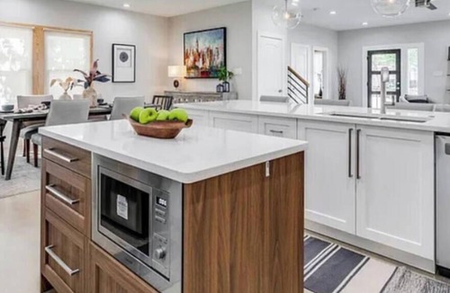 Eastside Promise Neighborhood House | Downtown Stunner! Close to Alamodome, Downtown, & Pearl